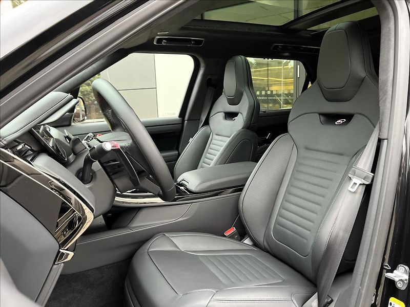 Land Rover Range Rover Sport (2026) 4,4 SV BLACK EDITION P635 - fotka 16 z 55