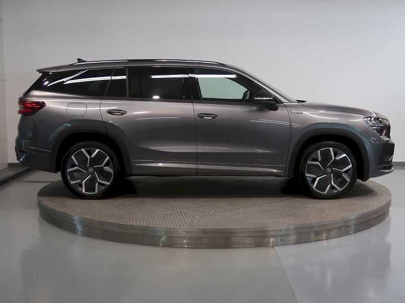 Škoda Kodiaq (2026) SPORTLINE 2.0TDI 142KW 4x4 DSG - fotka 8 z 47