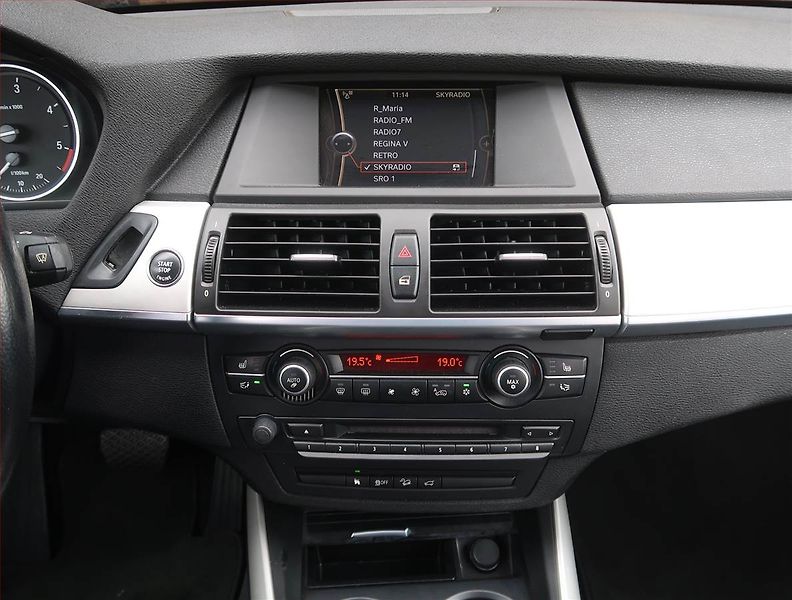 BMW X5 (2012) xDrive40d, 4X4, Automat - fotka 12 z 23