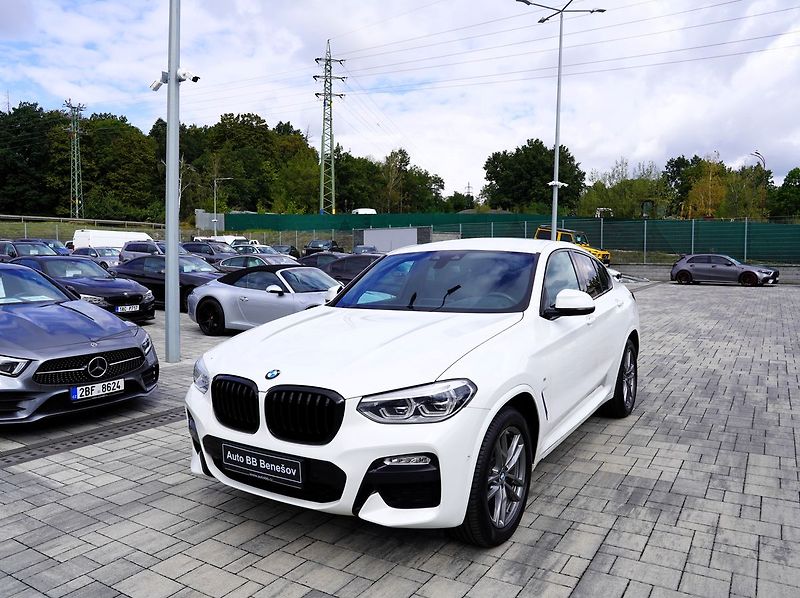 BMW X4 (2020) 2.0d xDrive Mpaket/190PS/ČR - fotka 2 z 46