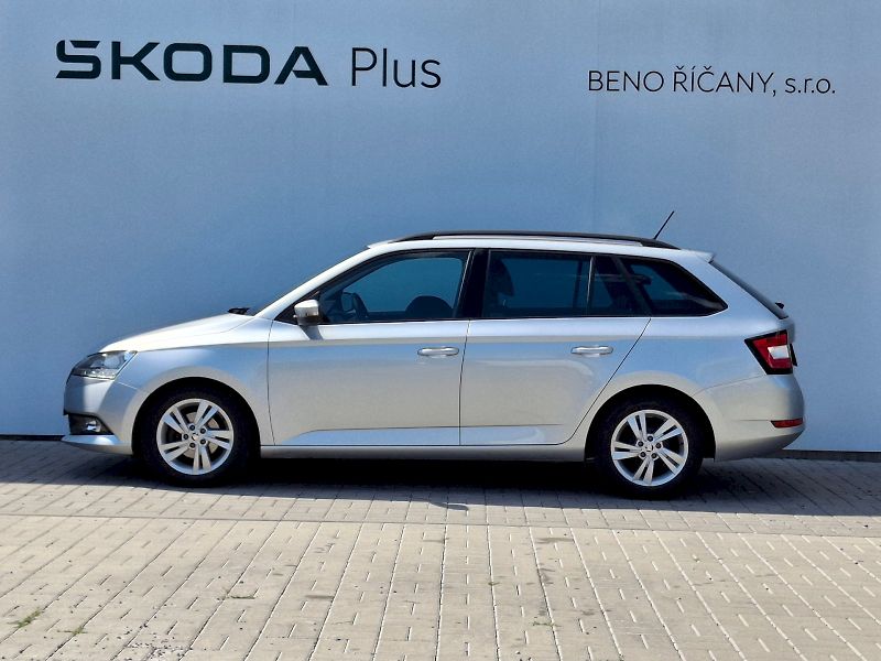 Škoda Fabia (2022) Combi Ambition 1,0TSi 70kW - fotka 3 z 31