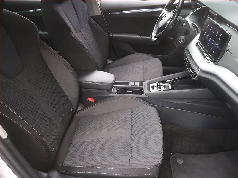 Škoda Octavia (2021) Ambition 2.0 TDI, Automat, ČR - fotka 9 z 20