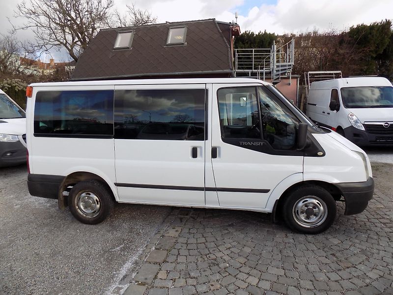 Ford Transit 2,2 TDCI SWB 300 TREND 9 MÍST - fotka 8 z 43