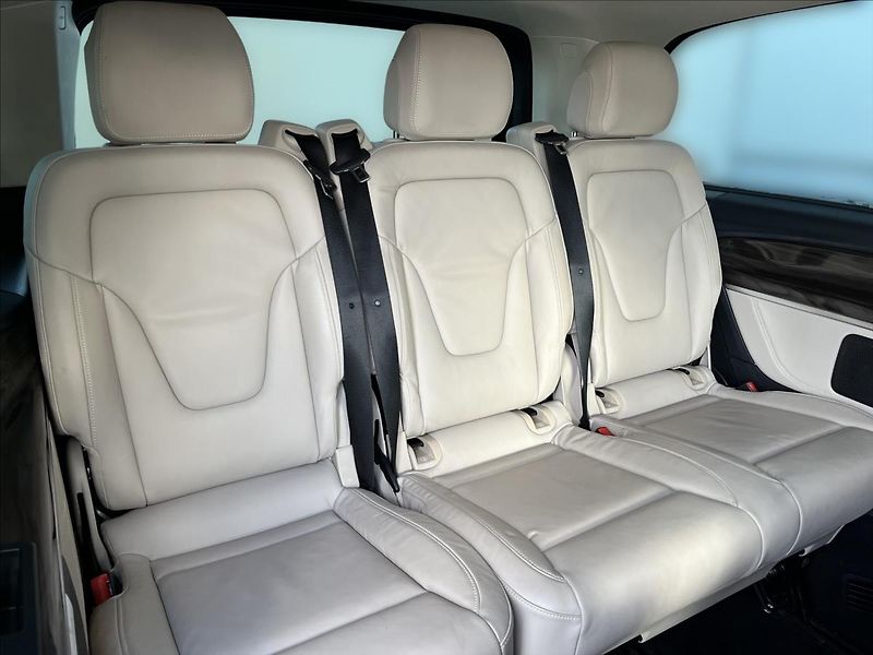 Mercedes-Benz Třídy V 300D 4MATIC AVANTGARDE - fotka 23 z 28
