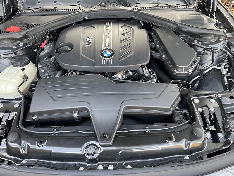 BMW Řada 3 318D - fotka 22 z 22