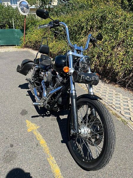 Harley-Davidson FXDWGI Dyna Wide Glide (2012) - fotka 11 z 16