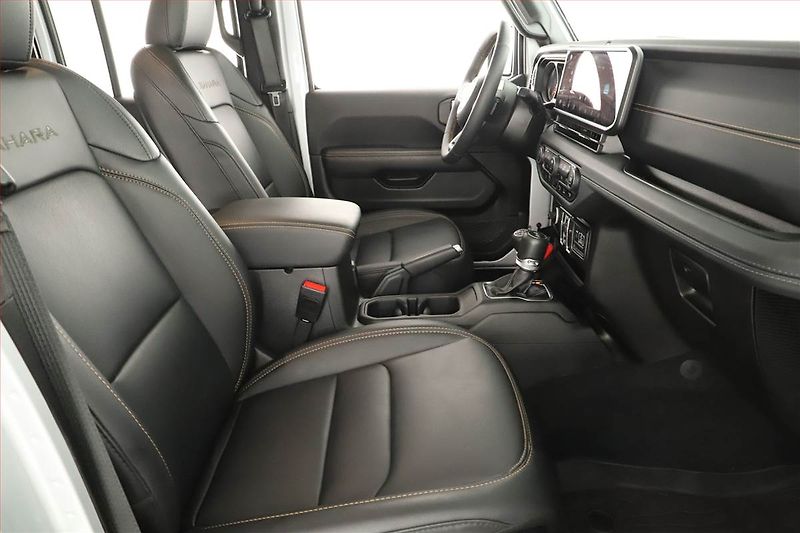 Jeep Wrangler (2024) 2.0 eTorque - fotka 7 z 19