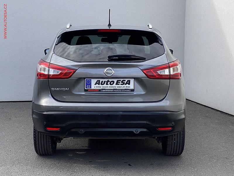 Nissan Qashqai (2017) 1.2DiG-T, Acenta, AT, navi - fotka 6 z 20