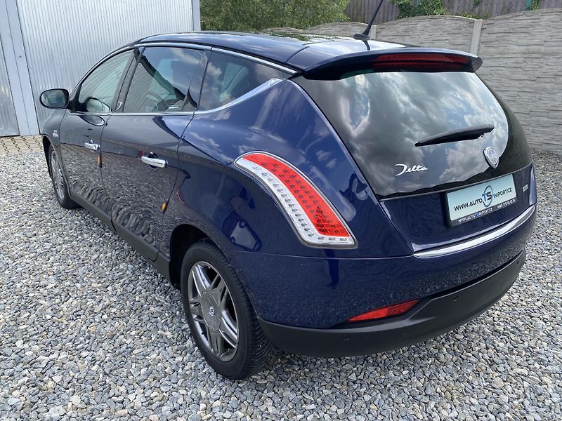 Lancia Delta 2.0JTD 165PS SPORT NAVI SERVIS - fotka 14 z 169