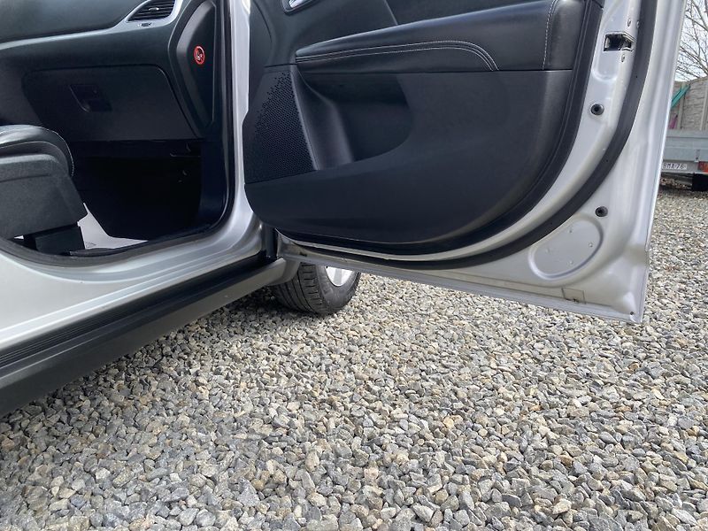 Fiat Freemont 2.0MJET 140PS 7MÍST KŮŽE MAN!! - fotka 133 z 166