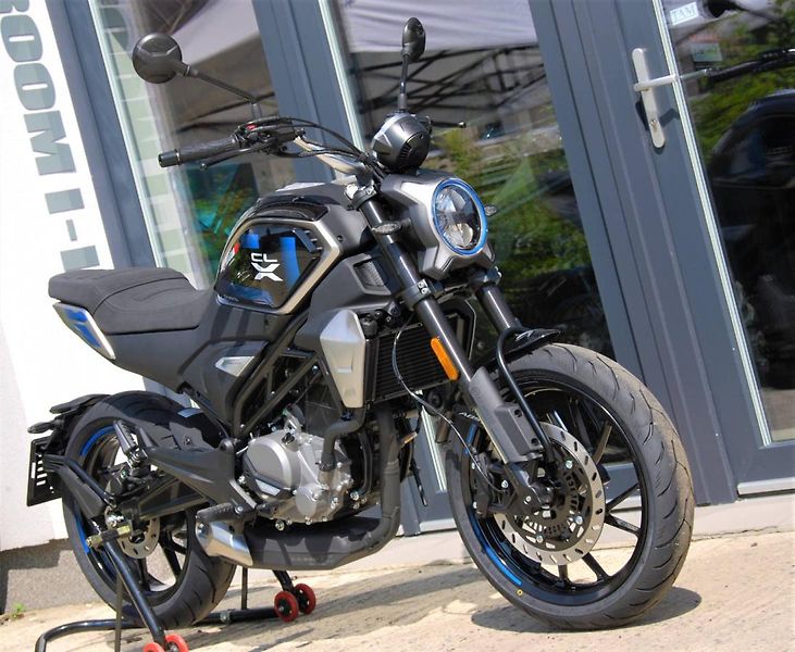 CFMOTO 300 CL-X (2026) 300CL-X - fotka 2 z 25