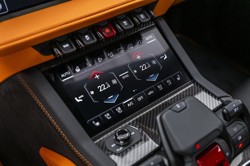 Lamborghini Urus - fotka 32 z 42