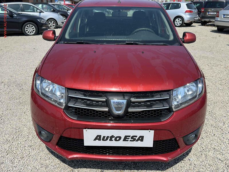Dacia Logan (2016) 0.9 TCe, 1.maj,ČR, AC, temp - fotka 2 z 17