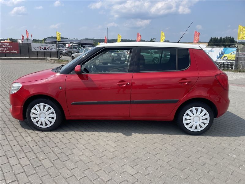 Škoda Fabia 1,6 i 77kw Sportline Klimatron - fotka 36 z 40