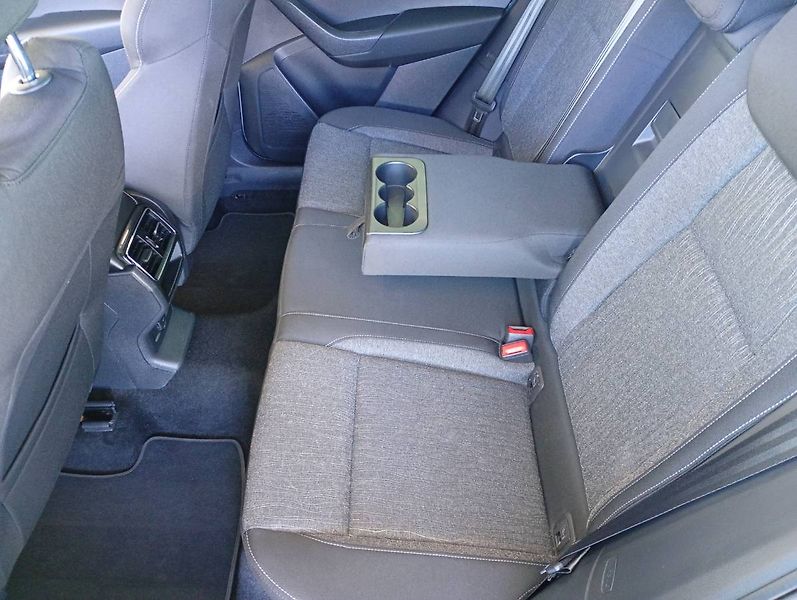 Škoda Karoq (2021) Style 1.5 TSI DSG panorama LED - fotka 8 z 35