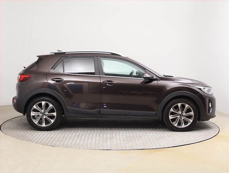 Kia Stonic (2020) 1.4 CVVT, Serv.kniha, Kůže - fotka 6 z 20
