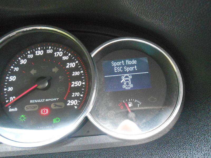 Renault Mégane R.S.-195KW,NAVI,TOP!!! - fotka 32 z 41