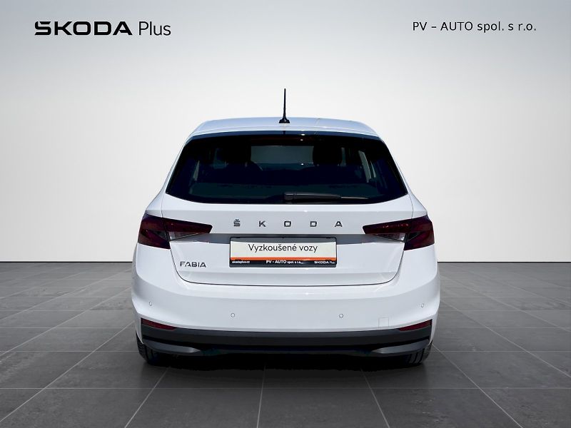 Škoda Fabia (2023) 1.0 TSI 81kW Style Plus - fotka 25 z 31