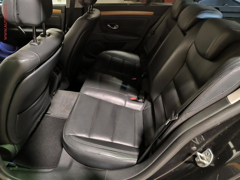 Renault Laguna (2008) 2.0 dCi, ČR, AC, TZ, kůže - fotka 10 z 16