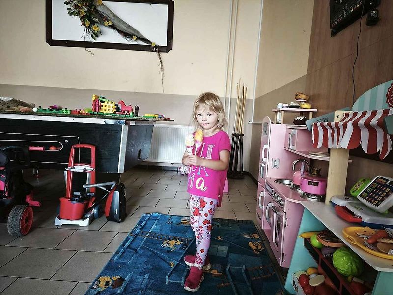Objednali jsme si vepřový řízek s bramborem za 170 korun.