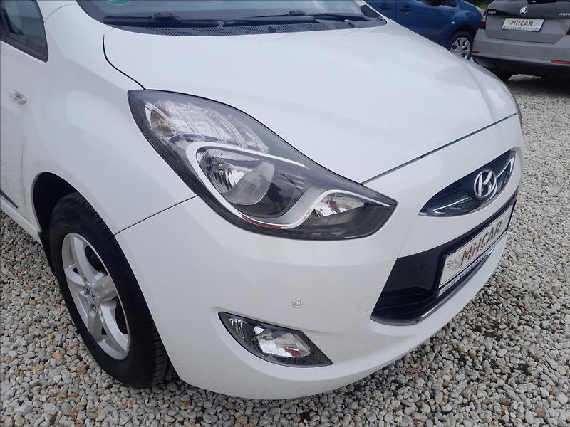 Hyundai ix20 1,4i16V 66 kW - fotka 11 z 48