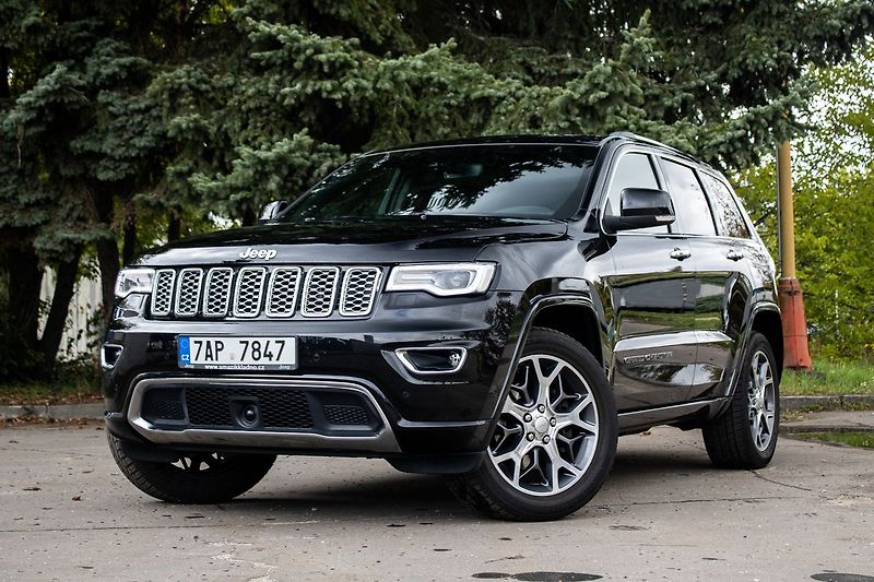 Jeep Grand Cherokee - fotka 1 z 23
