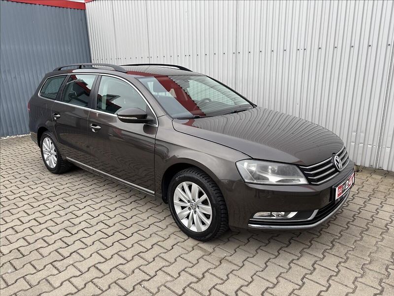 Volkswagen Passat Variant 1,4 TSi Comfortline - fotka 2 z 13
