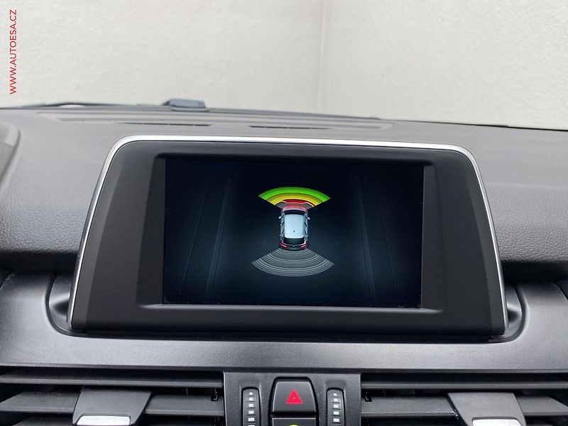 BMW Řada 2 (2019) 1.5 i 218i, Advantage, LED - fotka 18 z 19
