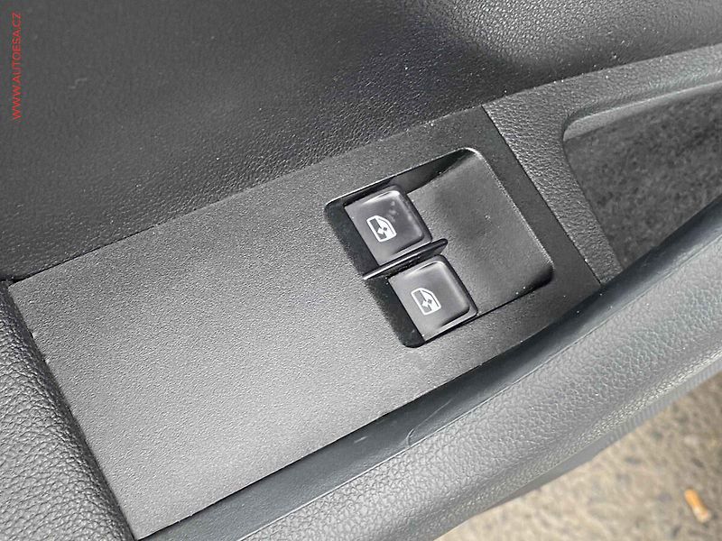 Škoda Octavia (2016) 1.6TDi, 1.maj,ČR, Ambition - fotka 11 z 17