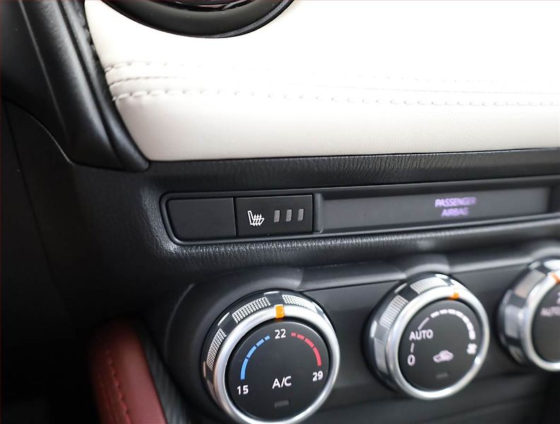 Mazda CX-3 (2016) 2.0 Skyactiv-G, 4X4, Automat - fotka 15 z 21