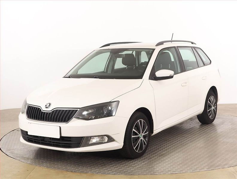 Škoda Fabia (2016) 1.4 TDI, nová STK, zamluveno - fotka 2 z 15