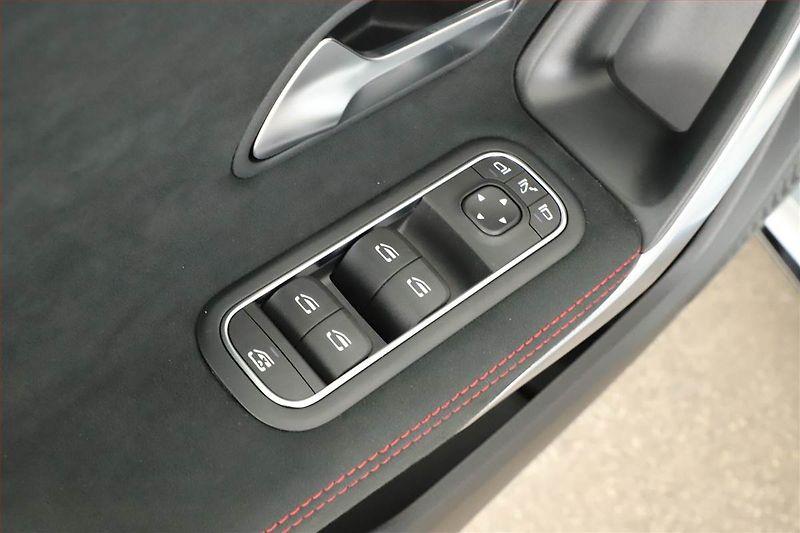 Mercedes-Benz Třídy A (2026) A 35 AMG 4MATIC - fotka 9 z 24