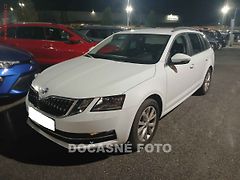 Škoda Octavia (2018) 1.4 TSI, 2.maj,ČR, autoAC - fotografie inzerátu