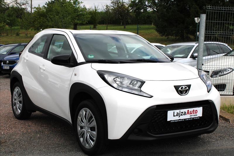 Toyota Aygo 1,0 VVT-i Comfort - fotka 1 z 31