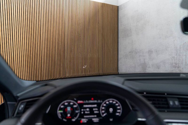 Audi e-tron 55 300kW SB BlackEd Taž ZÁRUKA - fotka 32 z 40