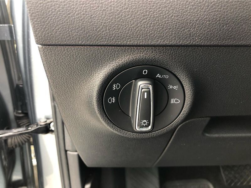 Škoda Karoq 1,5 TSI DSG Style - fotka 16 z 30