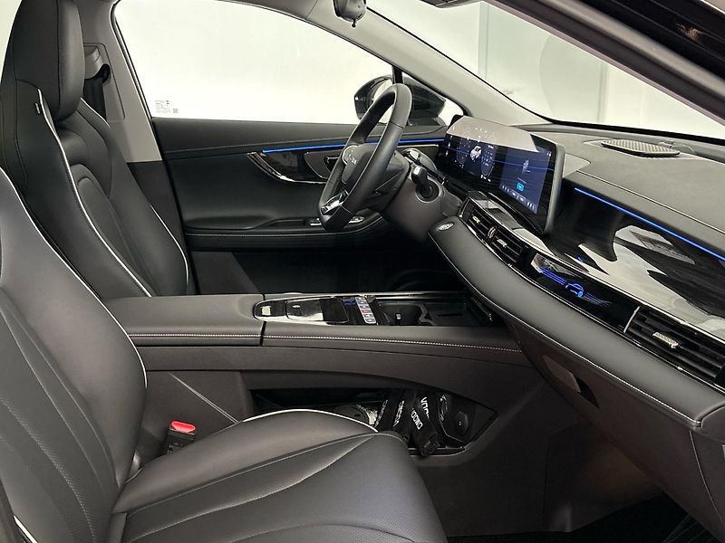 Omoda 5 (2025) 1.6 Premium 108 kW - fotka 13 z 49