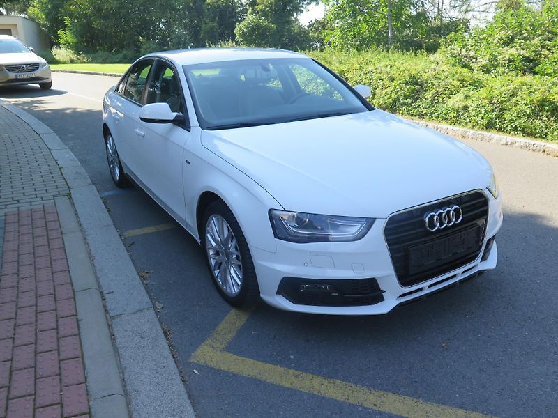 Audi A4 A4 2,0 TDI FULL S-LINE - fotka 2 z 23