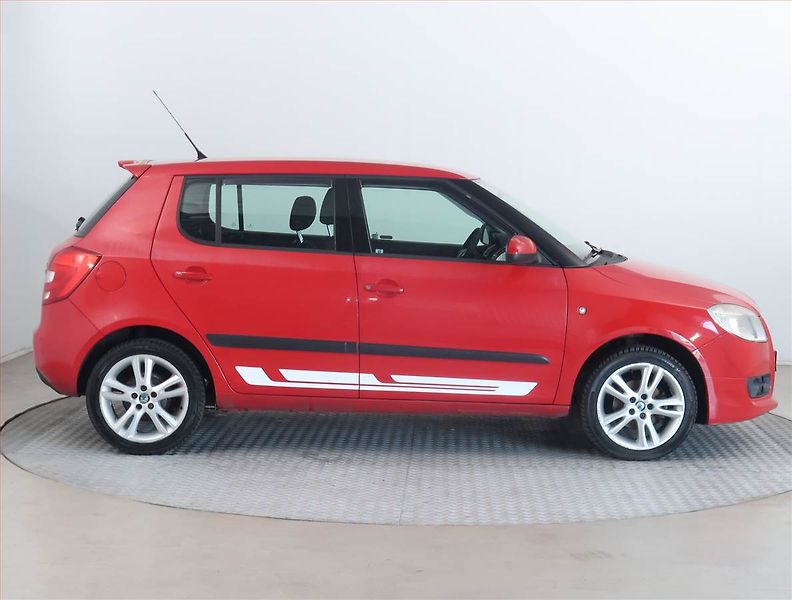 Škoda Fabia (2008) Ambition 1.4 16V, po STK - fotka 6 z 15