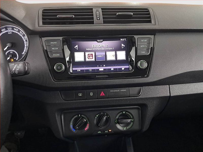 Škoda Fabia (2022) Ambition 1.0 TSI, ČR,1.maj - fotka 12 z 17