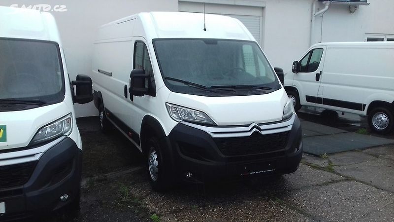 Citroën Jumper (2023) FURGON 35 L3H2 BlueHDi 140 - fotografie inzerátu