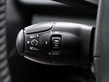 Peugeot 2008 1.2 PT 82k Active Pack 1.Maj - náhled 16