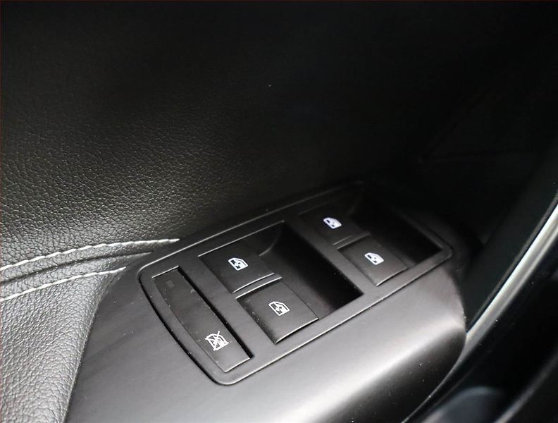 Opel Insignia (2016) 2.8 T OPC, 4X4, Automat, Kůže - fotka 20 z 27