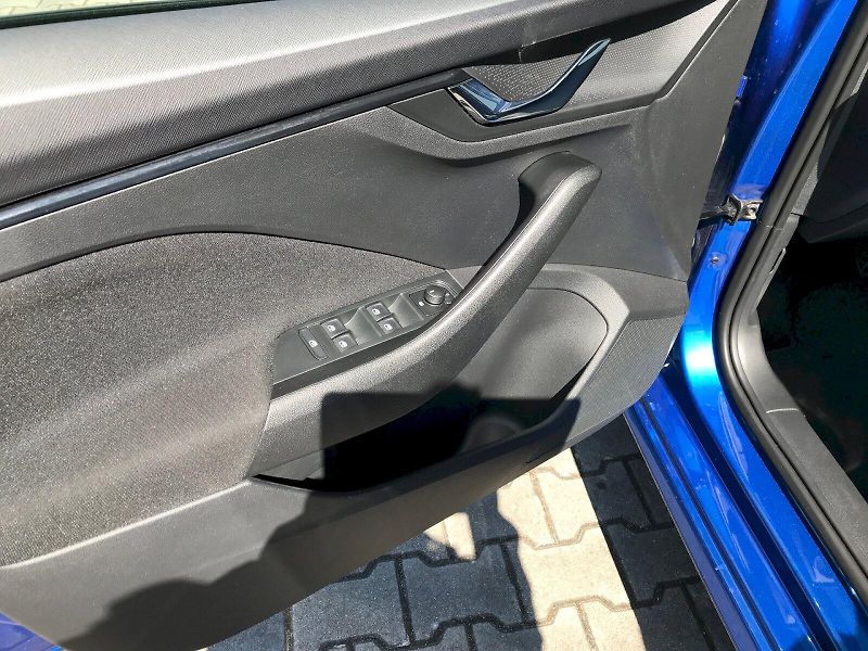 Škoda Kamiq (2024) Selection 1,0 TSI - fotka 15 z 24