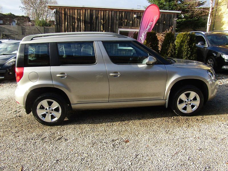 Škoda Yeti (2014) 1.6 TDI 77kW  BEZ KOROZE - fotka 9 z 38
