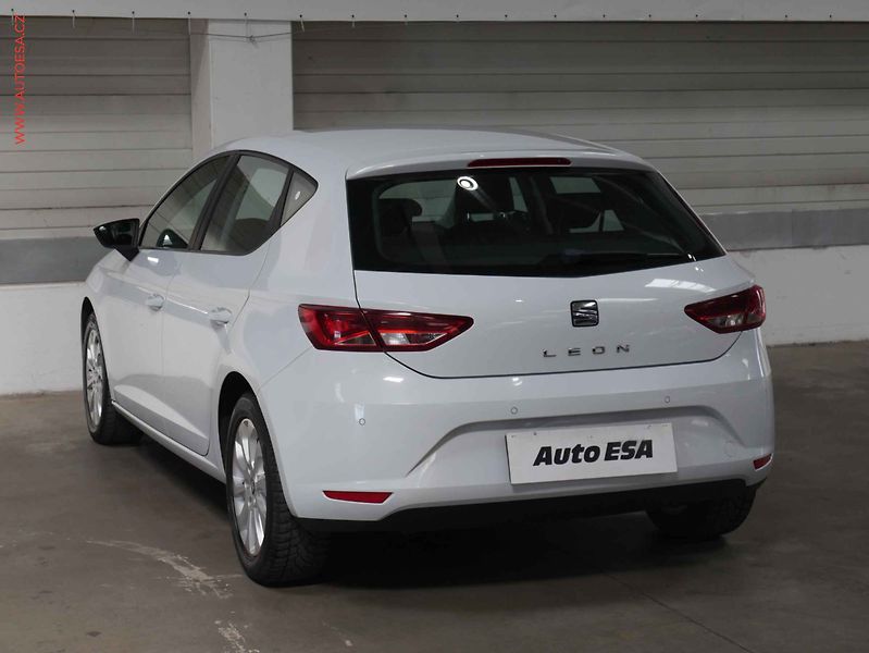 Seat Leon (2014) 2.0TDi, LED - fotka 4 z 23