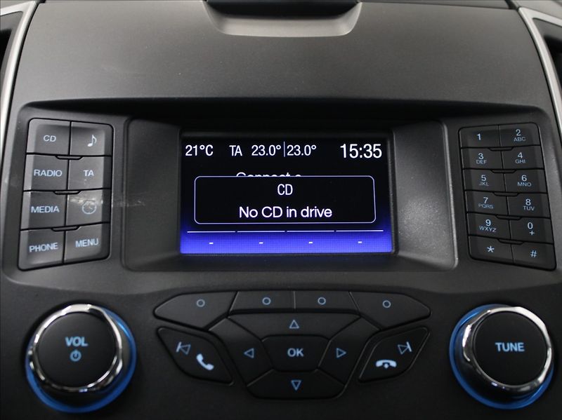 Ford S-MAX 1,5 EB 121kW 1.maj.ČR 7-míst - fotka 14 z 24