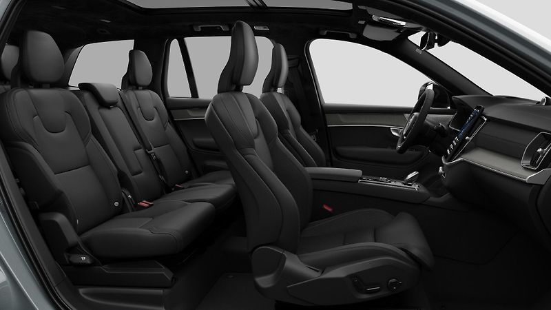 Volvo XC90 (2026) B5 AWD AUT DARK ULTRA 7-míst - fotka 4 z 11