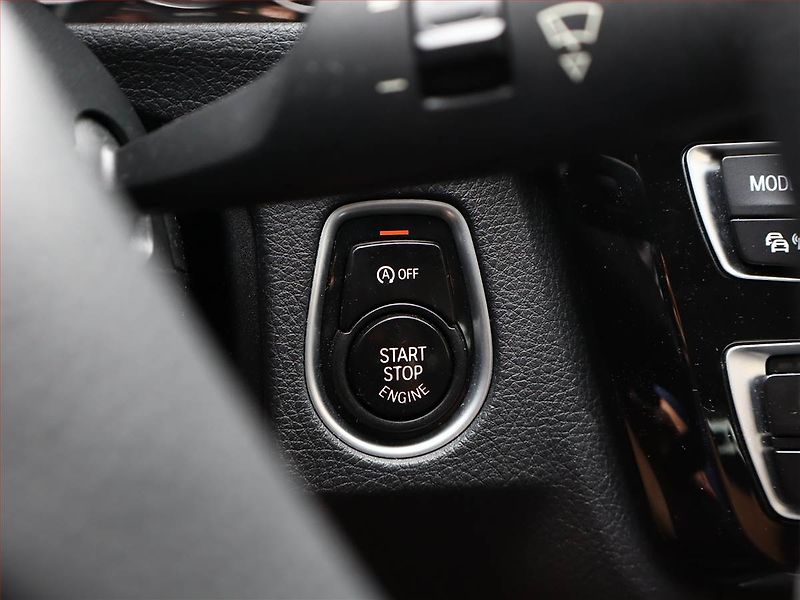 BMW Řada 3 (2016) 330 d xDrive, 4X4, Automat - fotka 18 z 20
