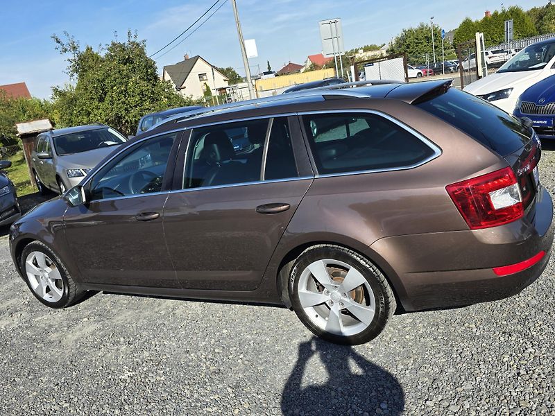 Škoda Octavia 1.4TSI STYLE Bi-XENON 1Majite  - fotka 3 z 24